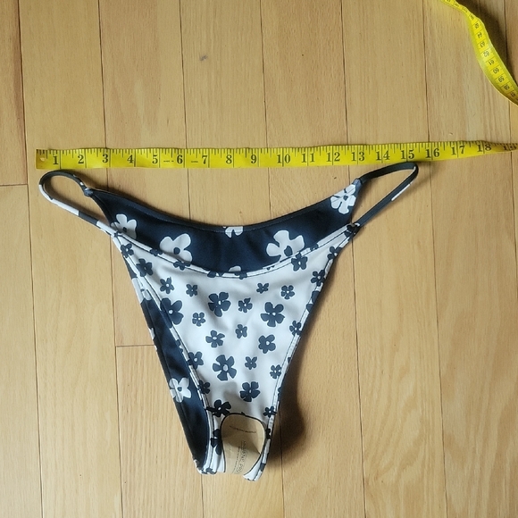 Zulu & Zephyr Black and Bone Reversible  String Brief Bikini Bottom - Picture 7 of 15